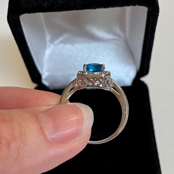 925 Sterling Silver Blue CZ Halo Fashion Ring - Picture 6 of 10